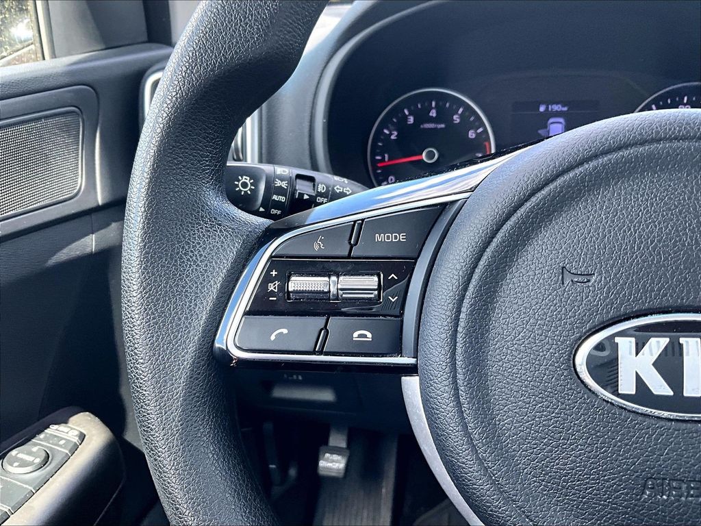 2020 Kia Sportage — photo 23