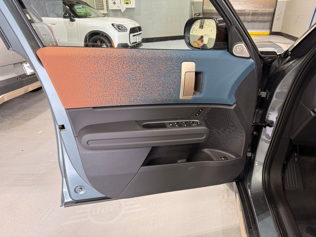 Thumbnail: 2025 MINI Cooper Countryman - 10