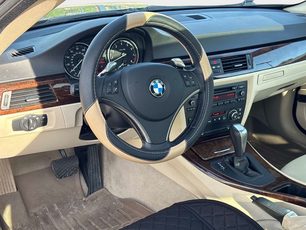 Used 2007 Black BMW 335i image 16