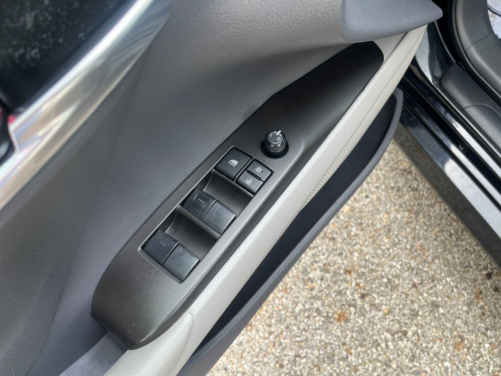 2023 Toyota Camry LE photo