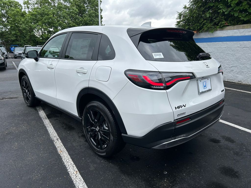 Thumbnail: 2027 Honda HR-V - 3