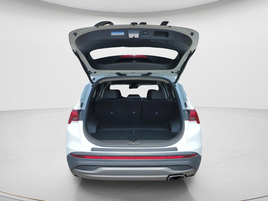 Used 2023 White Hyundai SEL image 9