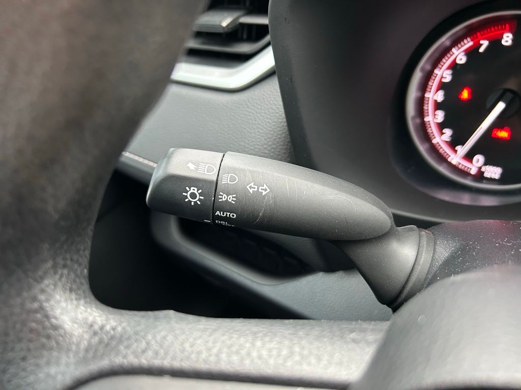 2024 Toyota RAV4 XLE 22