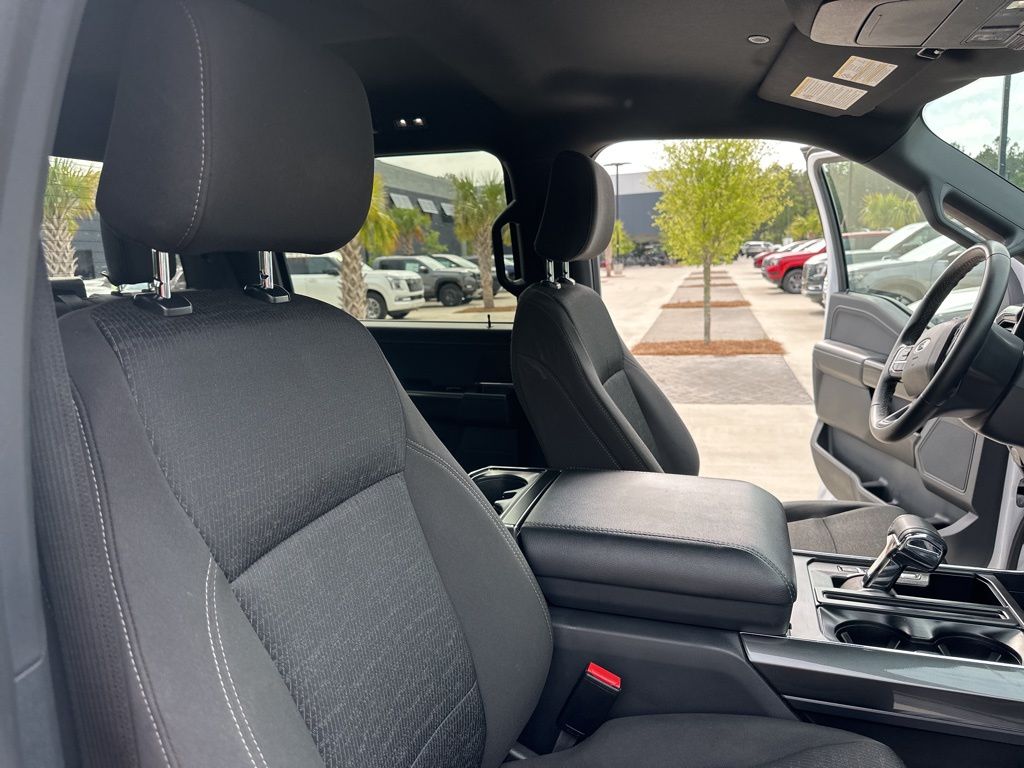 2023 Oxford White Ford F-150 XLT RWD Truck