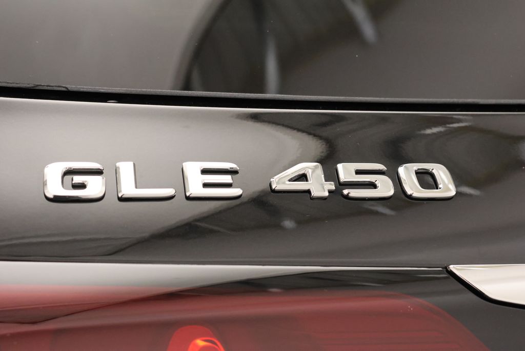 Thumbnail: 2027 Mercedes-Benz GLE - 10