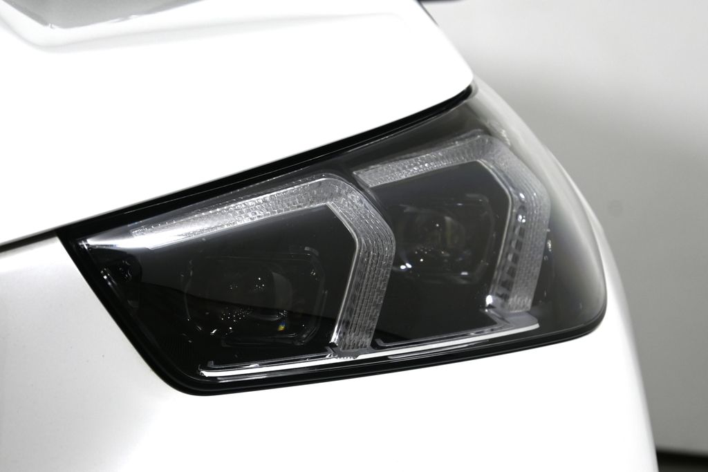 Thumbnail: 2023 BMW X1 - 11