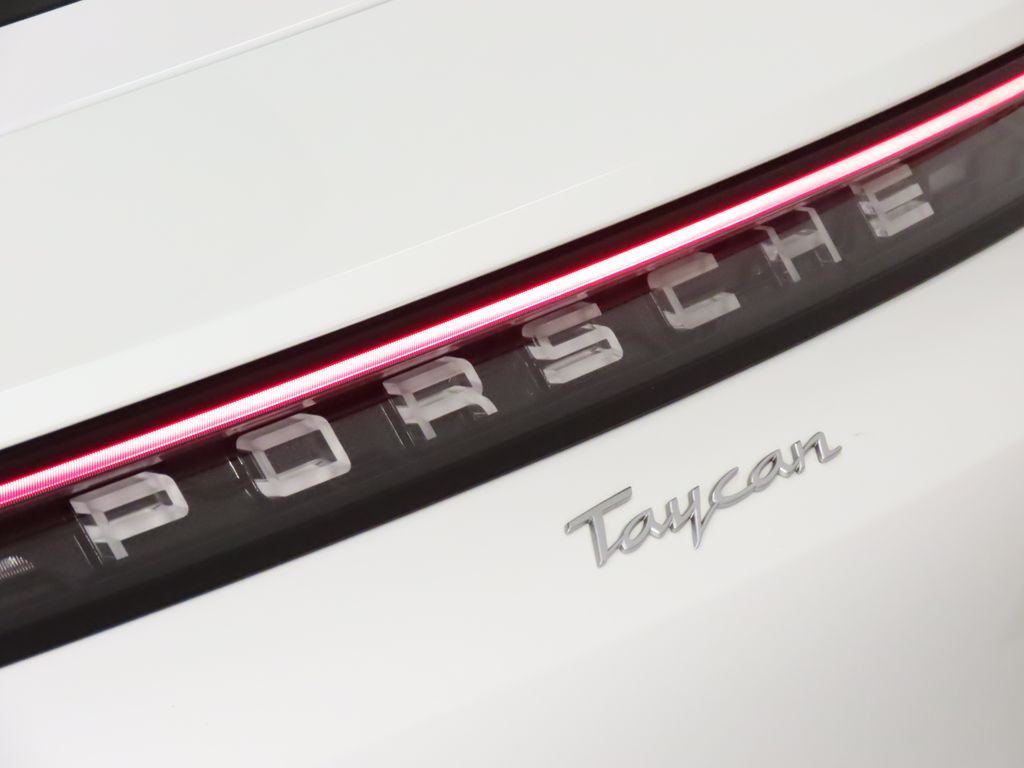 Thumbnail: 2024 Porsche Taycan - 12