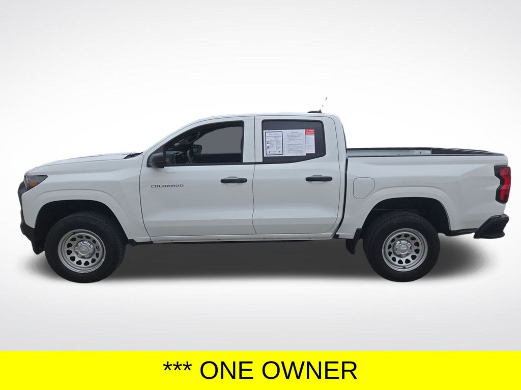 View vehicle photo 2