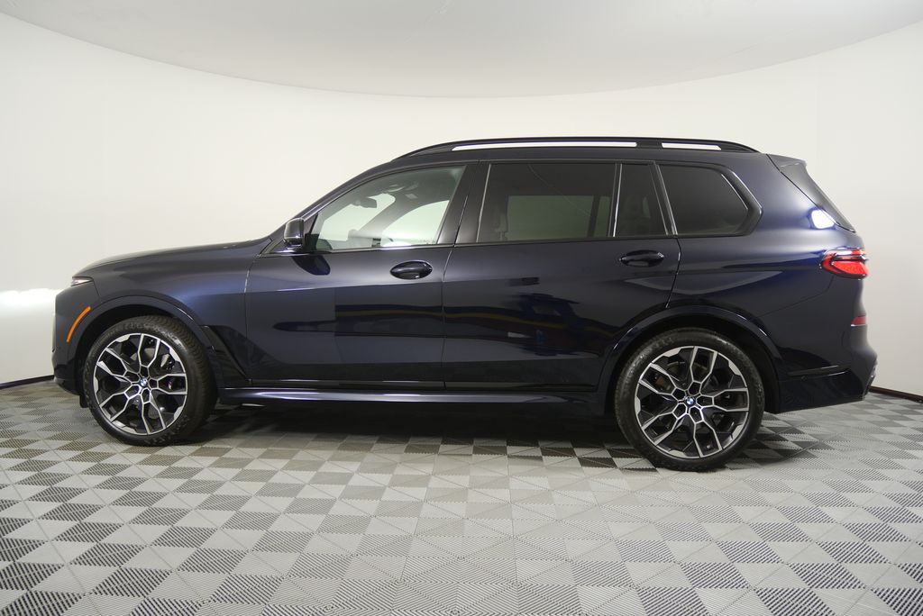 Thumbnail: 2026 BMW X7 - 6