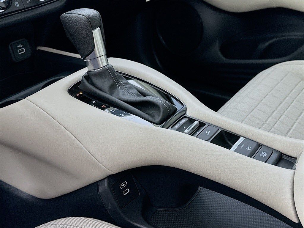 2025 Honda HR-V LX photo