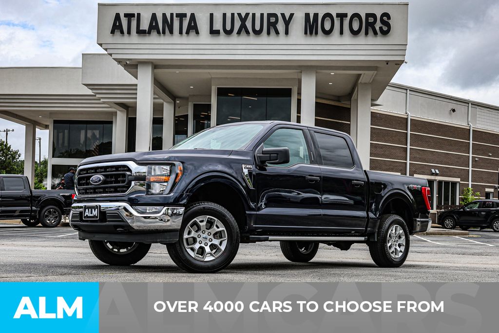 Used 2023 Blue Ford XLT image 3