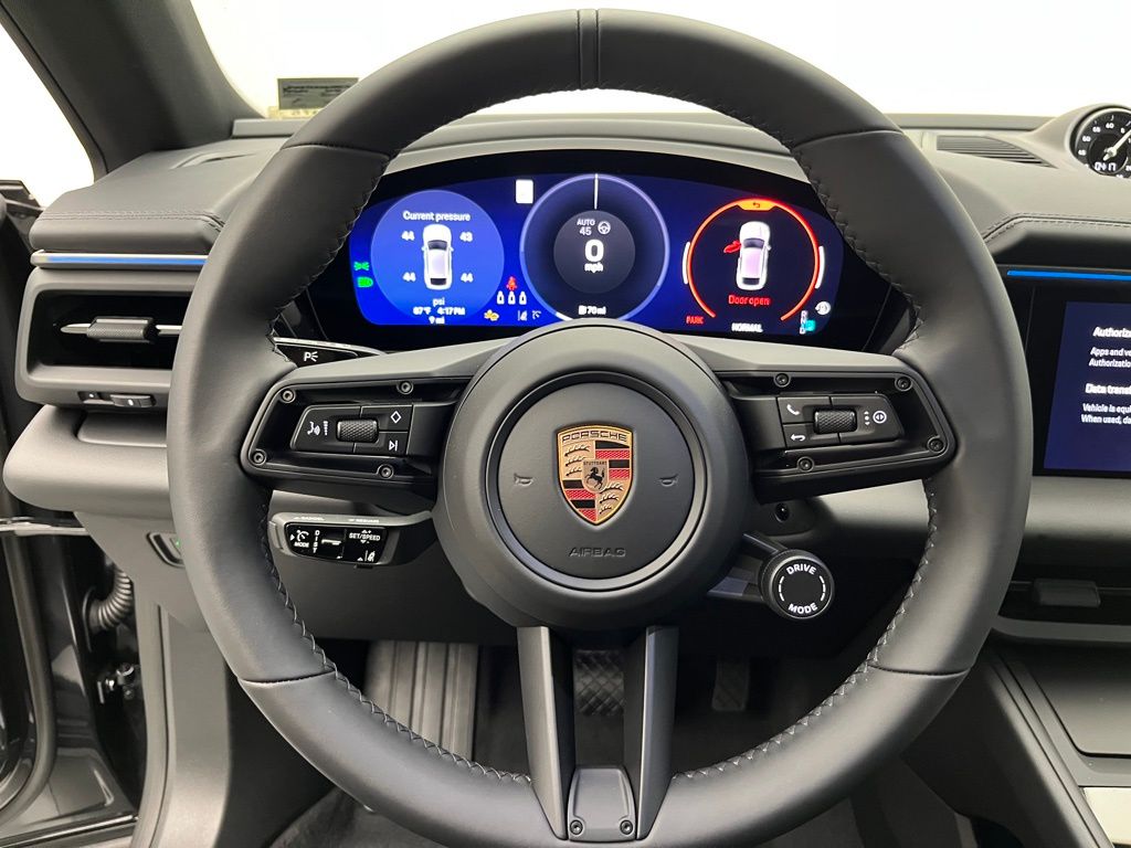 Thumbnail: 2025 Porsche Macan - 12