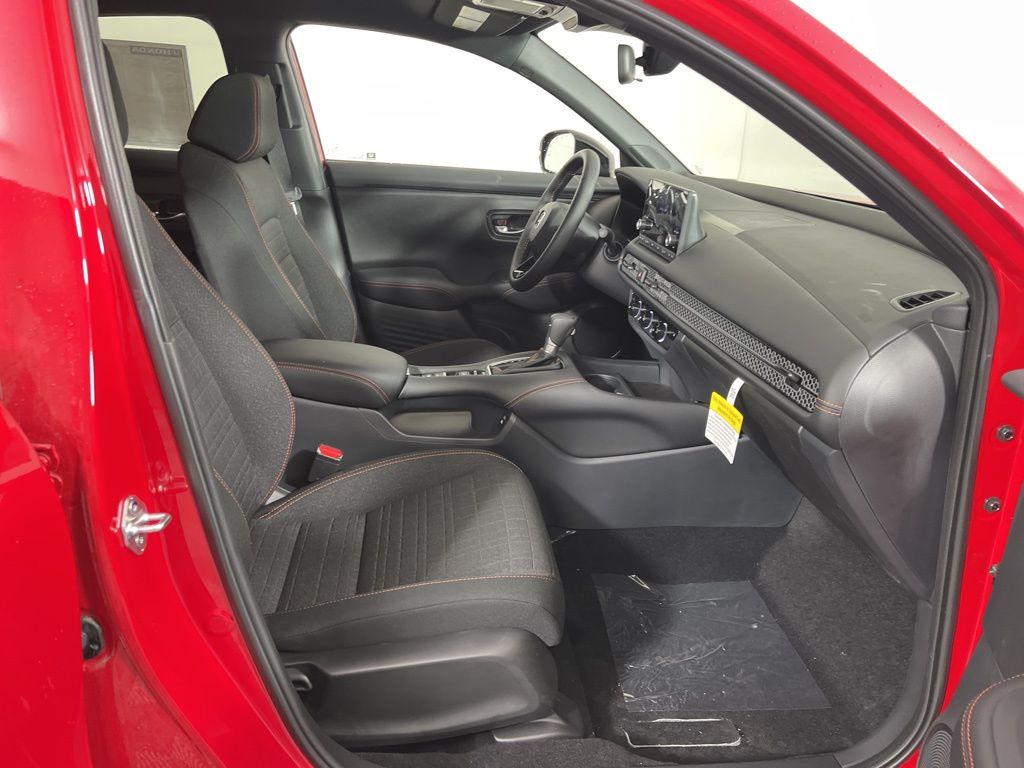 2025 Honda HR-V Sport 6