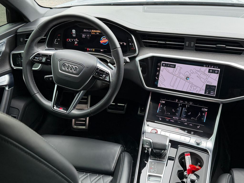Thumbnail: 2022 Audi S6 - 16