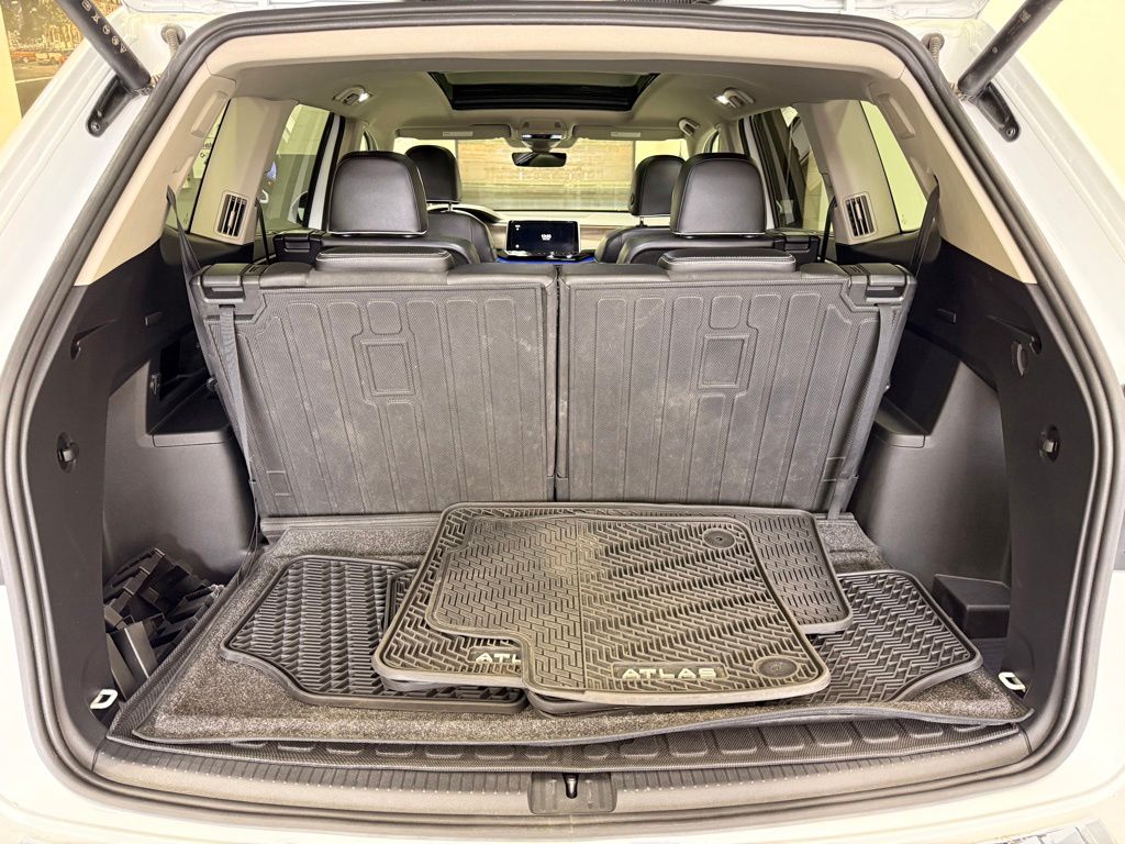 Thumbnail: 2024 Volkswagen Atlas - 24