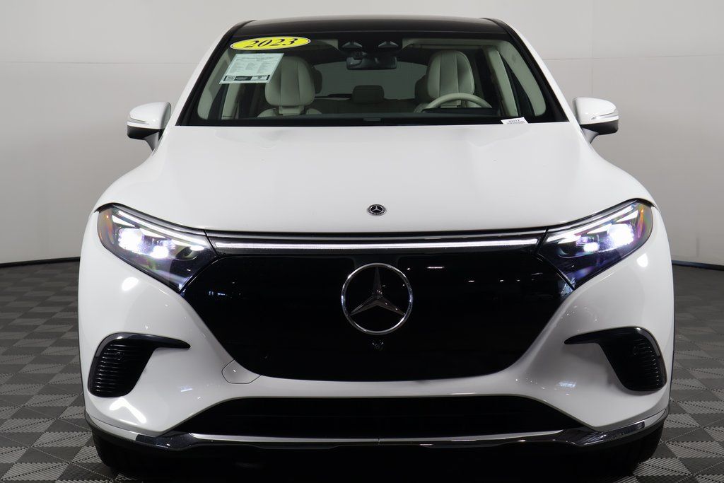 Thumbnail: 2023 Mercedes-Benz EQS - 2