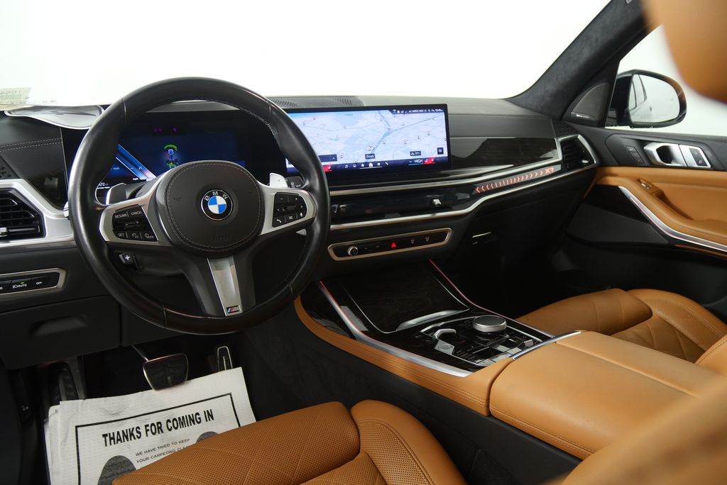 Thumbnail: 2024 BMW X7 - 18