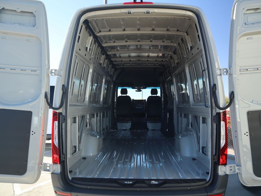 2025 Mercedes-Benz Sprinter 2500 30