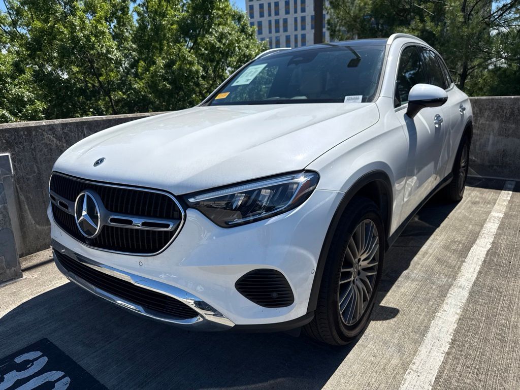 Thumbnail: 2024 Mercedes-Benz GLC - 1