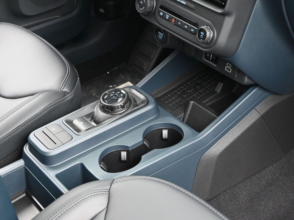 2025 Ford Maverick Lariat photo 28