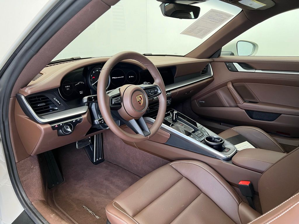 Thumbnail: 2024 Porsche 911 - 4