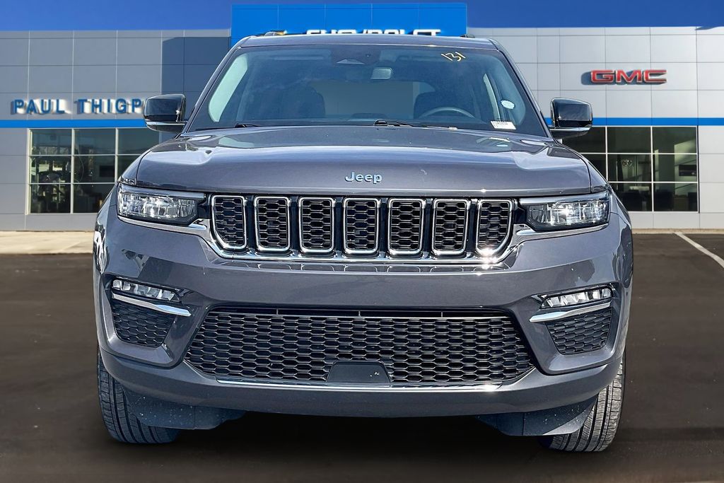 View vehicle photo 2