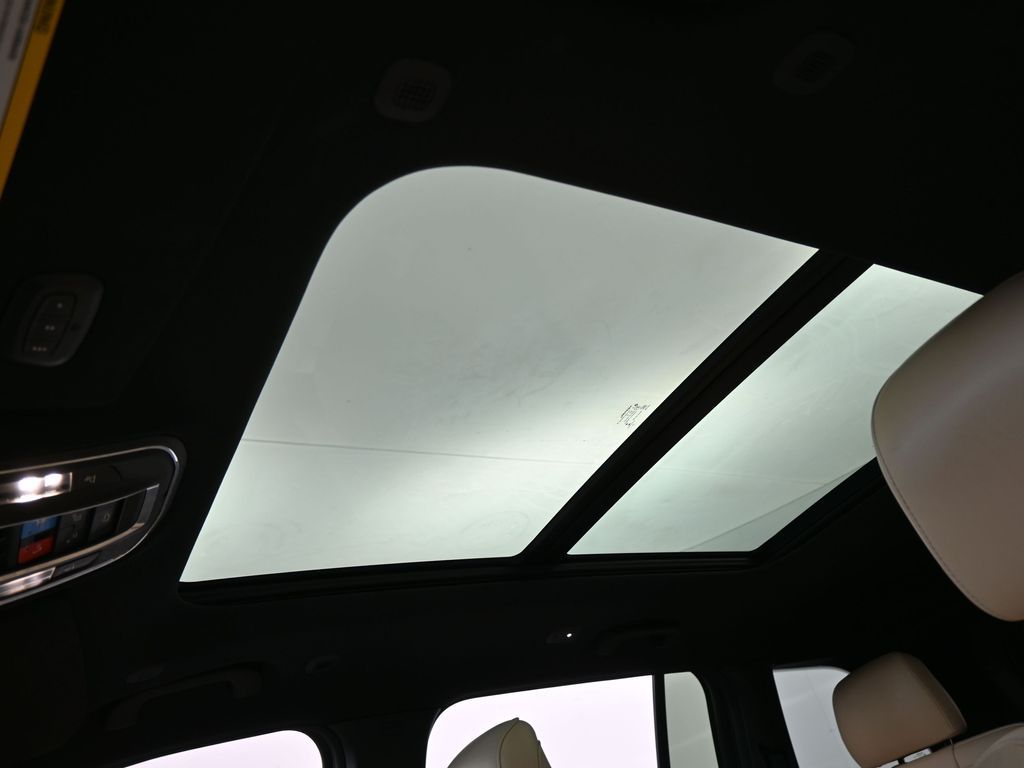 Used 2023 Bright White Clearcoat Jeep Limited image 11