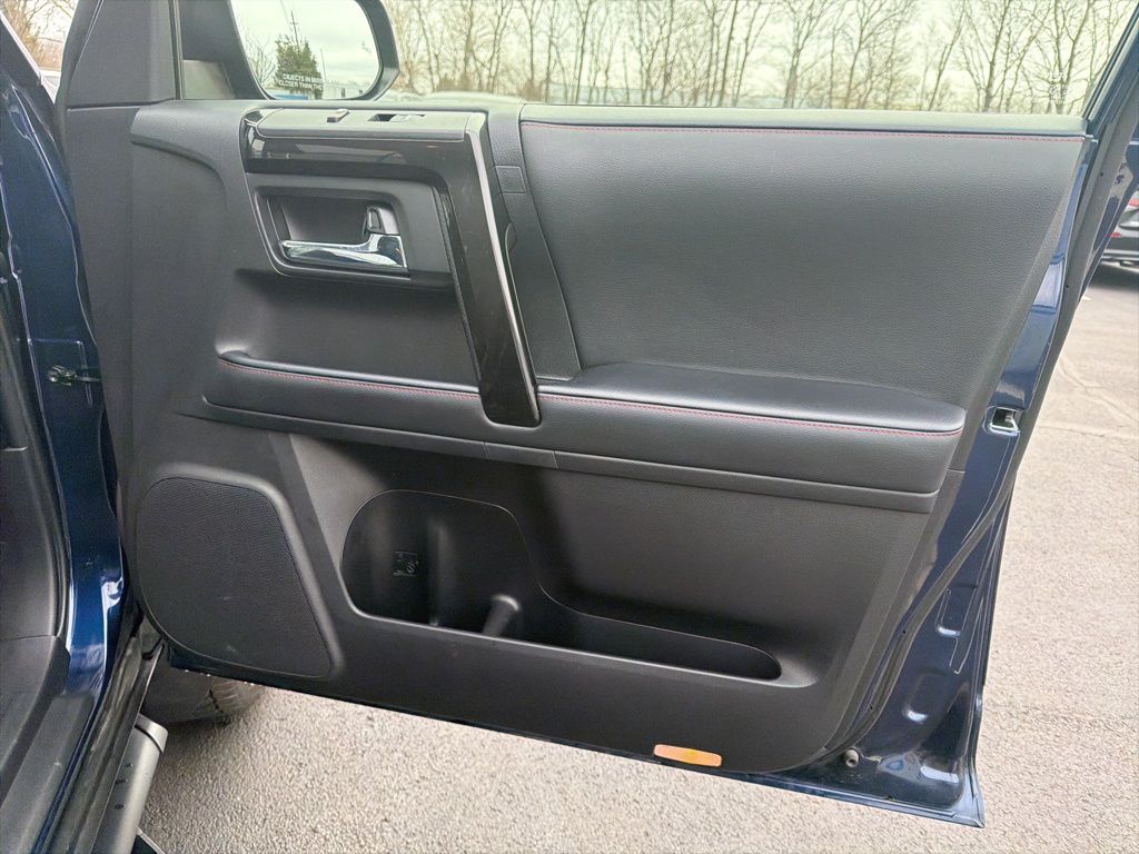 Thumbnail: 2024 Toyota 4Runner - 27