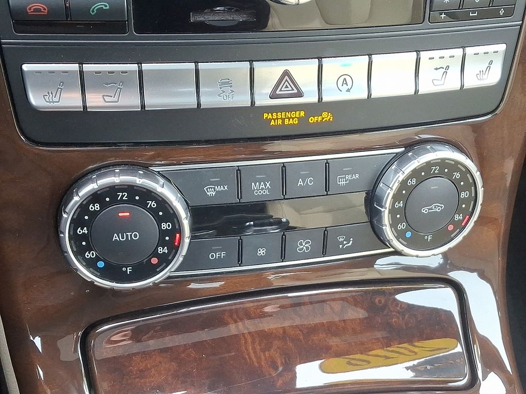 Thumbnail: 2016 Mercedes-Benz SLK - 14