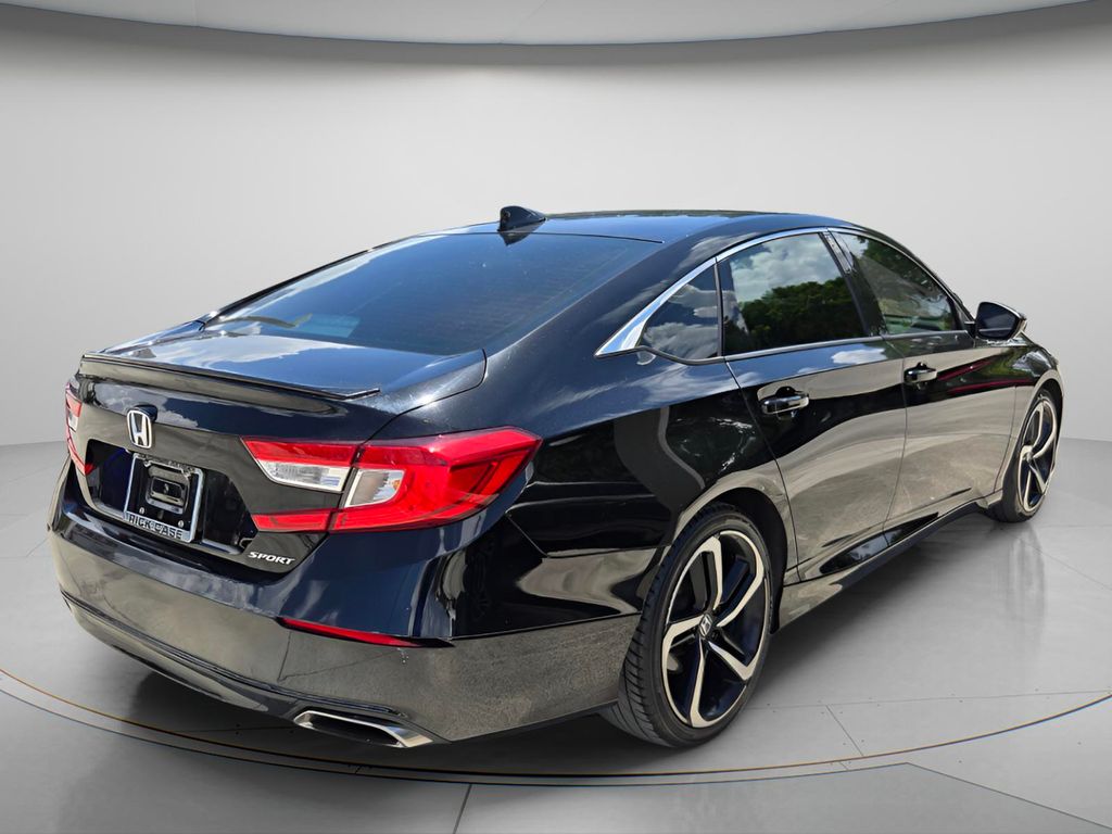 2019 Honda Accord - $17,989