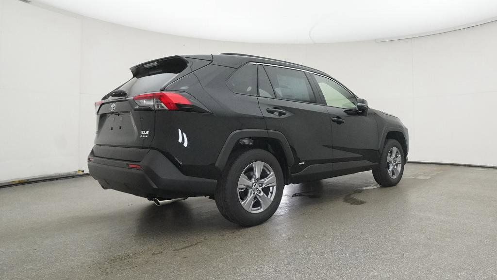 Thumbnail: 2025 Toyota RAV4 - 28