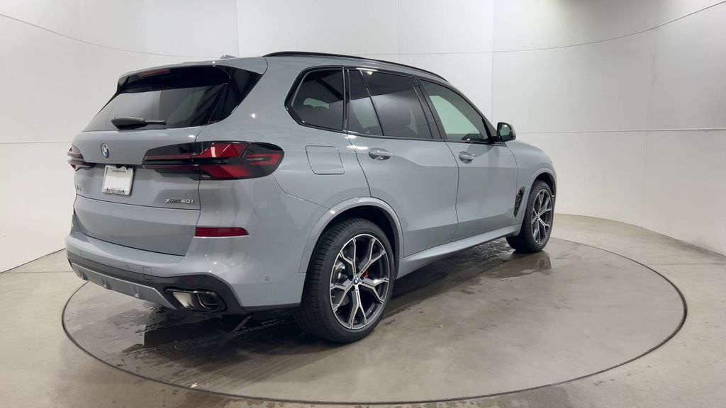 Thumbnail: 2026 BMW X5 - 8