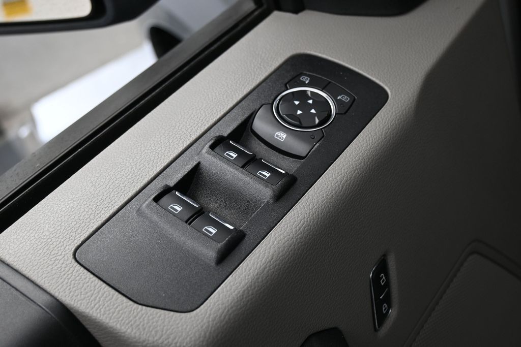 Used 2019 Ingot Silver Ford XL image 13