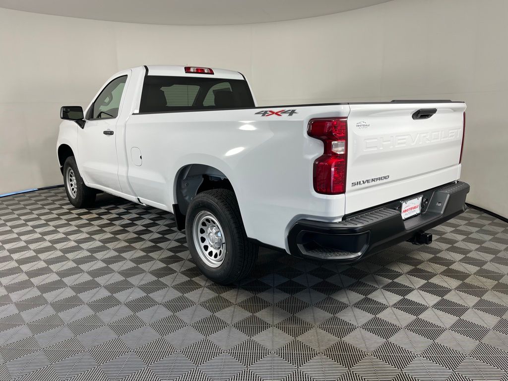 Thumbnail: 2026 Chevrolet Silverado 1500 - 3