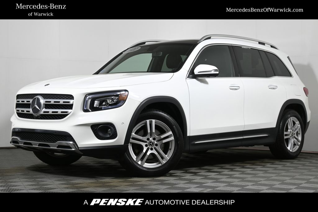 2022 Mercedes-Benz GLB 250 Hero Image