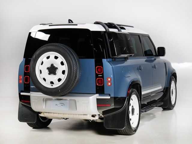 Used 2025 Blue Land Rover S image 2