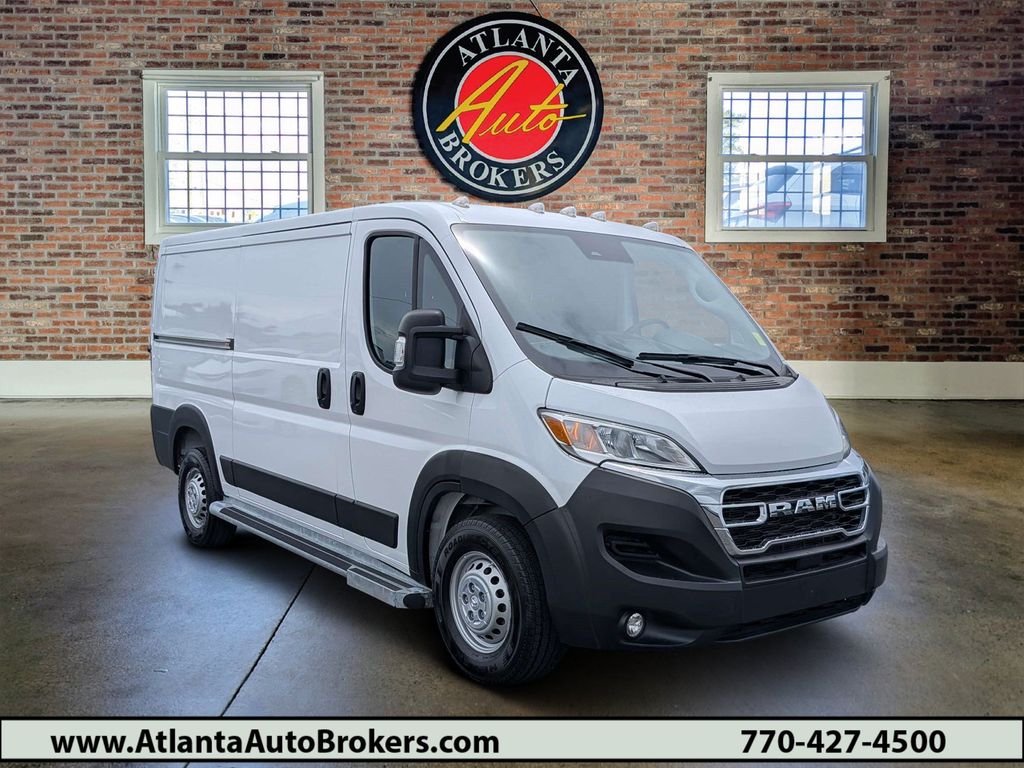 Bright White Clearcoat 2025 RAM ProMaster Van Front-Wheel Drive 9-Speed Automatic