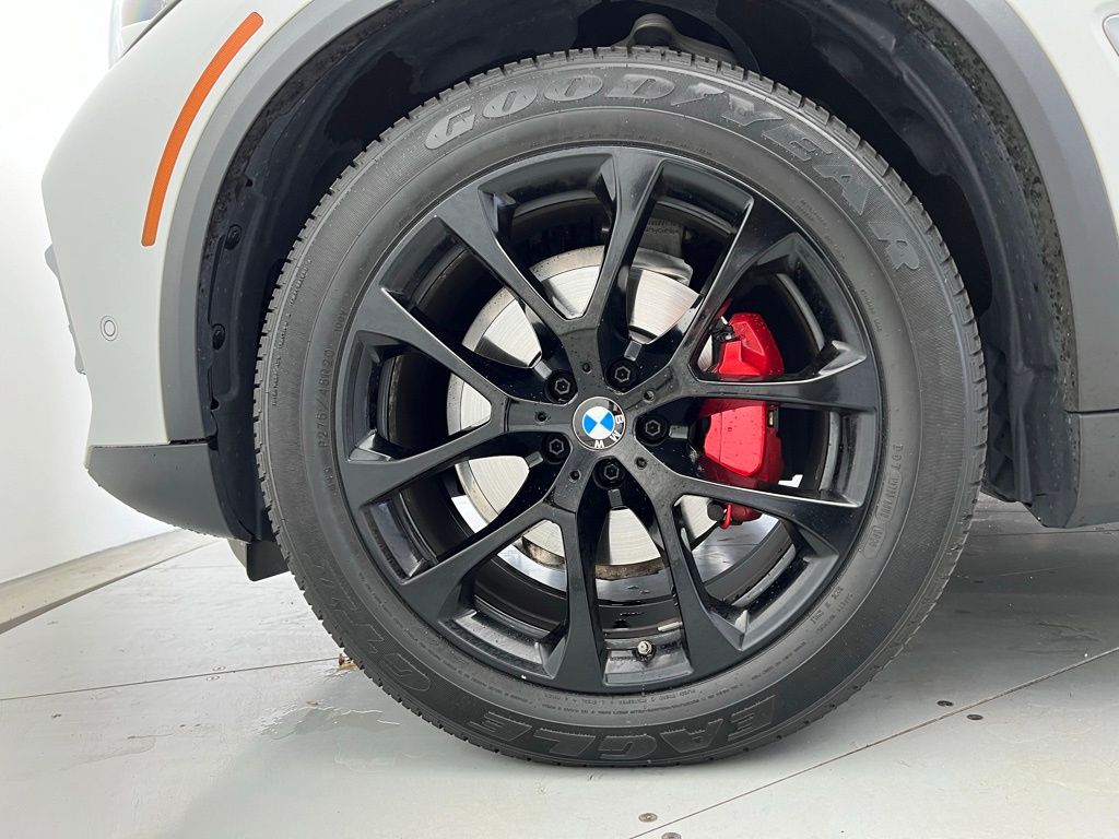 Thumbnail: 2022 BMW X5 - 23