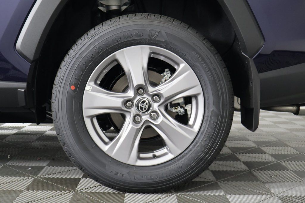 Thumbnail: 2025 Toyota RAV4 - 10