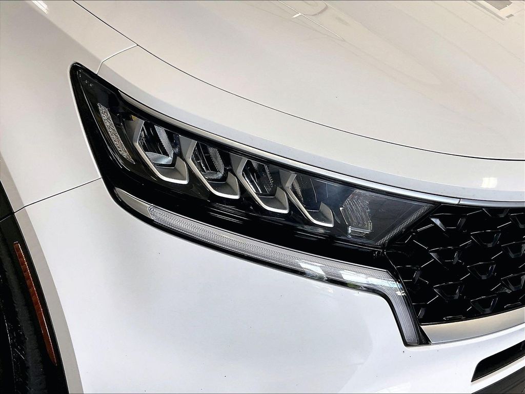 2023 Kia Sorento — photo 32