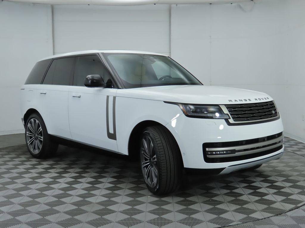 2024 Land Rover Range Rover SE 3