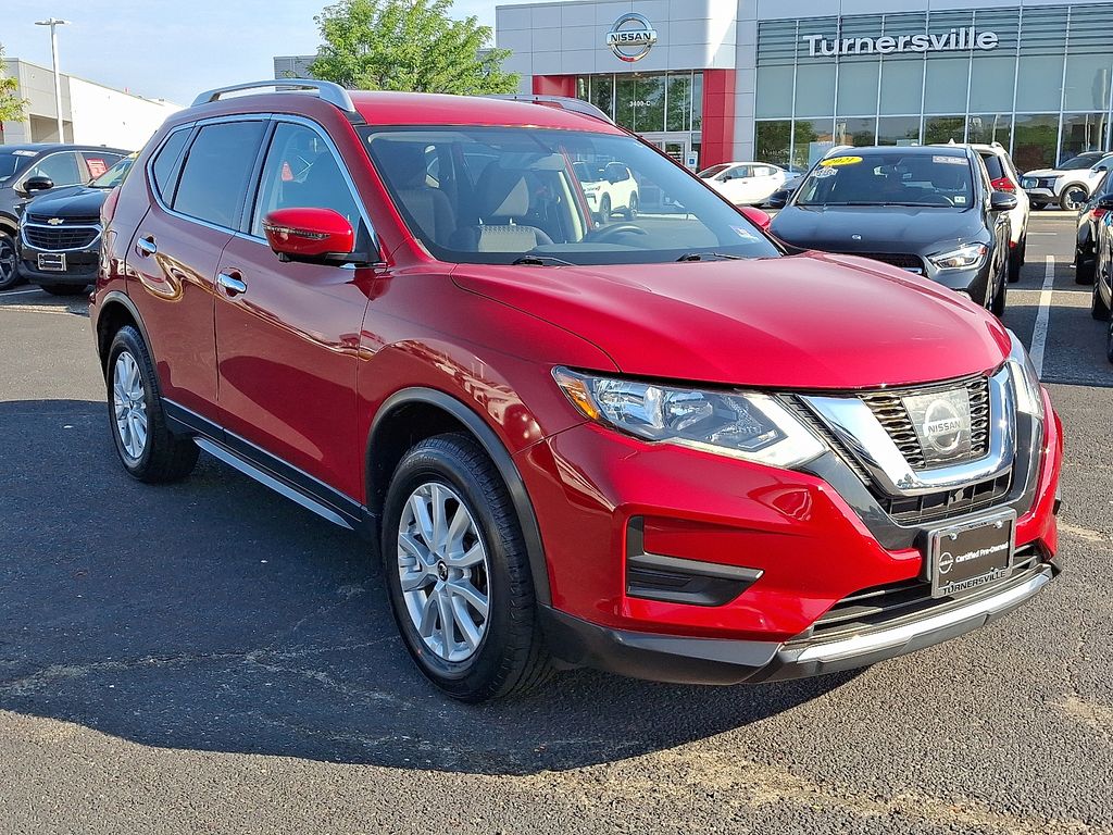Thumbnail: 2017 Nissan Rogue - 3