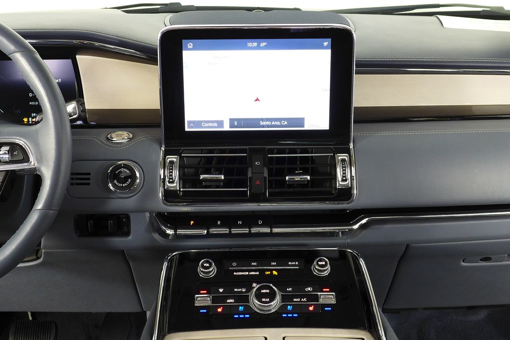 2021 Lincoln Navigator Black Label 27