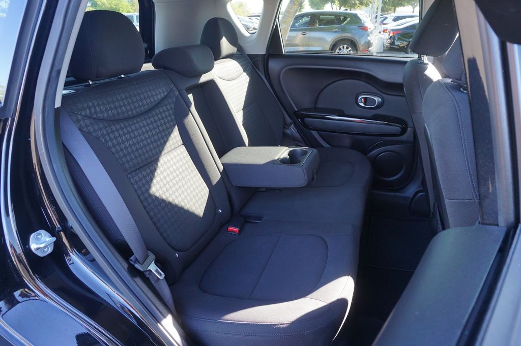 2015 Kia Soul Exclaim 9