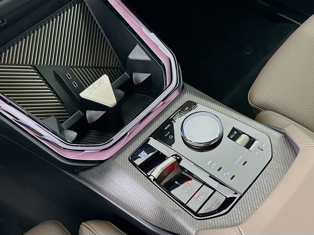 Thumbnail: 2025 BMW X3 - 16