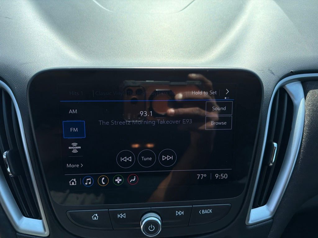2022 Chevrolet Malibu FWD LT