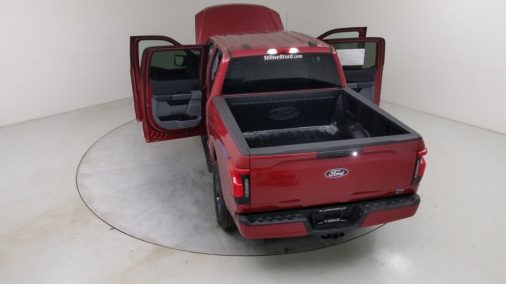 2025 Ford F-150 Lightning Flash - Photo 101