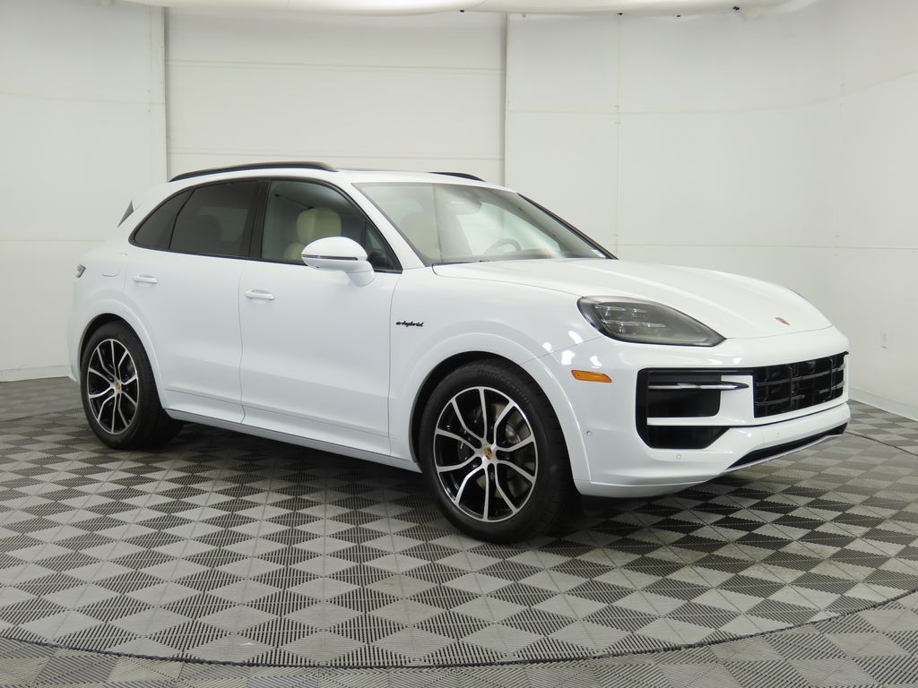 Thumbnail: 2025 Porsche Cayenne - 9
