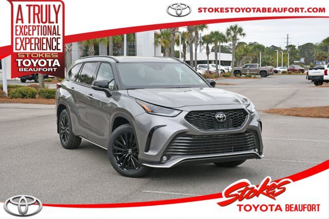 Heavy Metal 2026 Toyota Highlander XSE AWD SUV / Crossover All-Wheel Drive 8-Speed Automatic