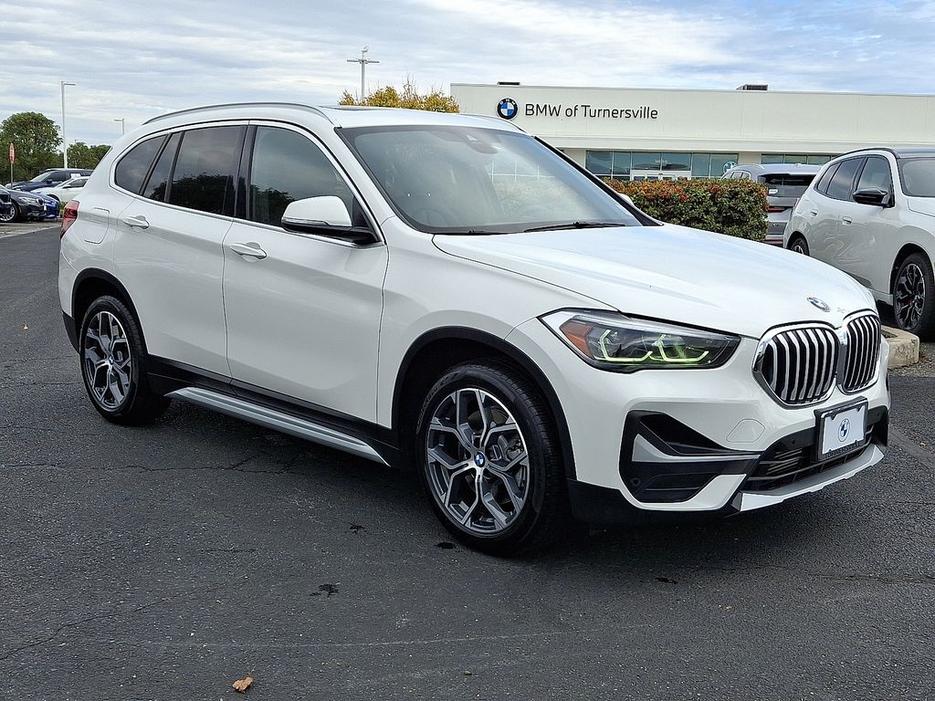 Thumbnail: 2021 BMW X1 - 3